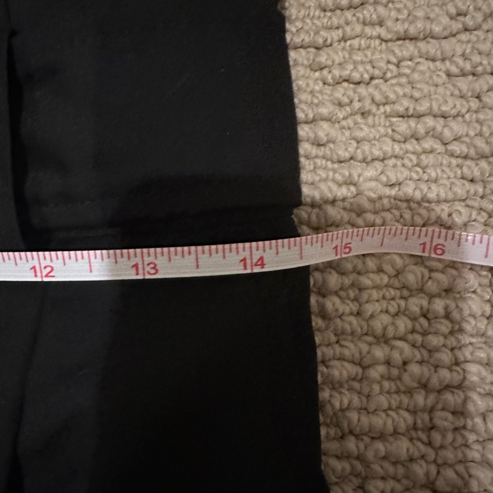 β€οΈπCute, unique, front-ruffle black dress - Picture 11 of 12